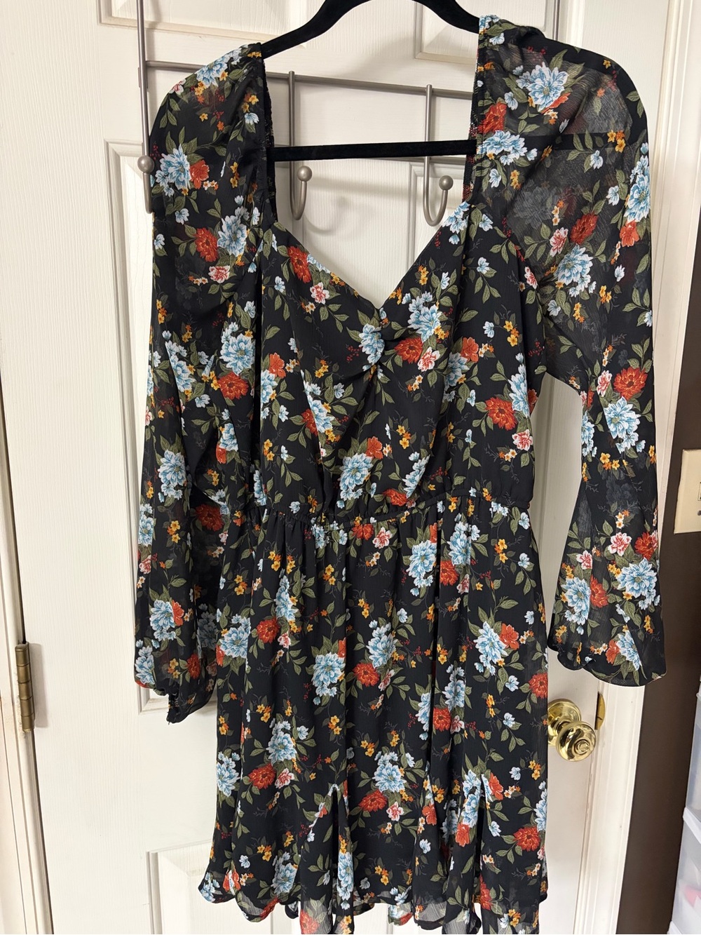 Trixxi Floral Black V-Neck Long Sleeve Dress XL